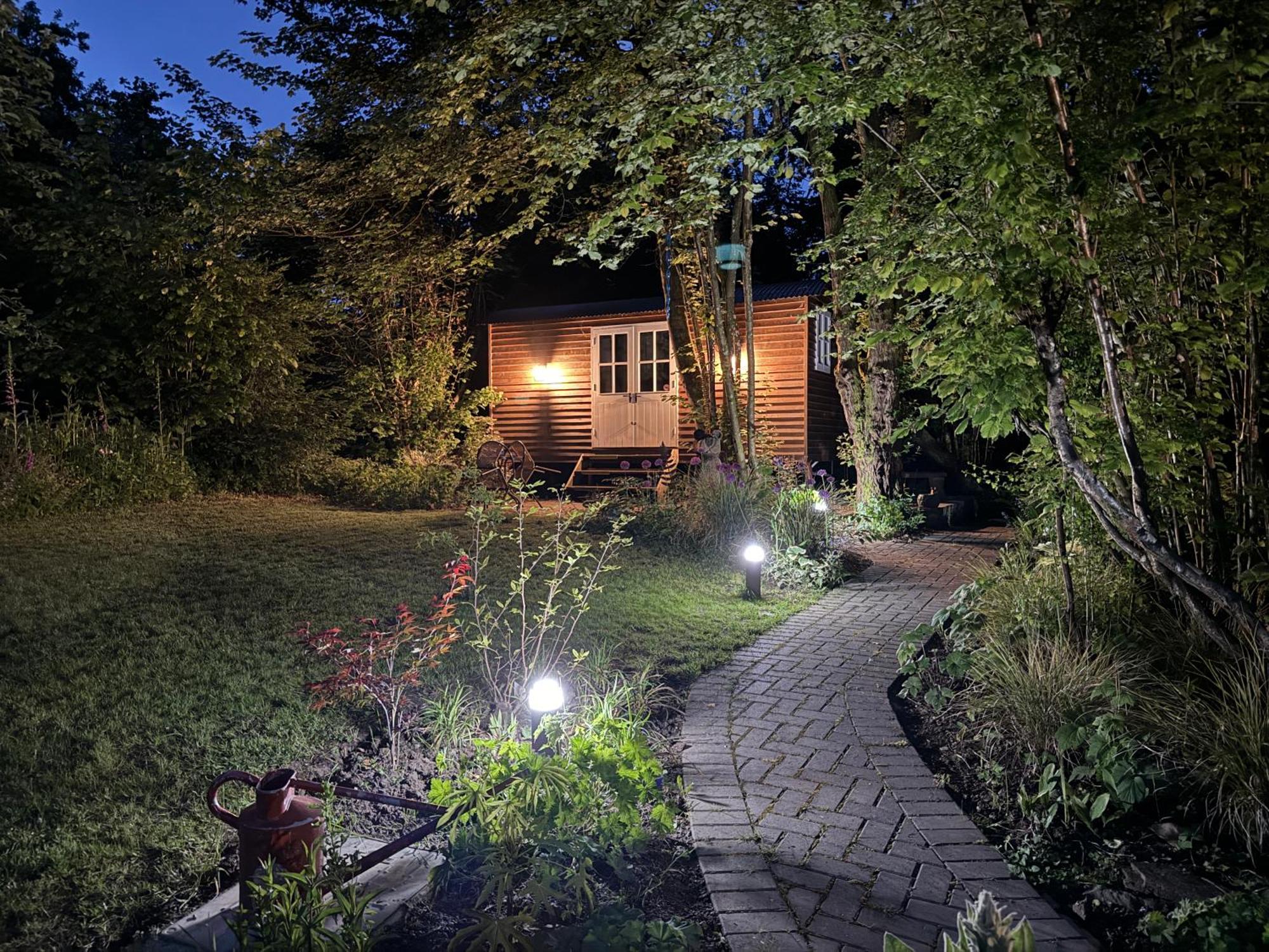 Tranquil Spot Shepherds Hut Cinderford 外观 照片